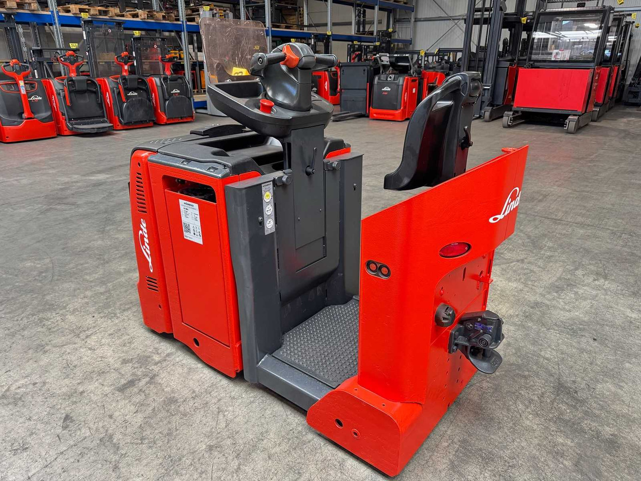 2023 SERVICE + UVV 06/2026 LINDE P50C 5.000KG TRACTOR TOWING VEHICLE TRACTOR 2.633 HOURS 500AH BATTERY - Gabelstapler: das Bild 4 2023 SERVICE + UVV 06/2026 LINDE P50C 5.000KG TRACTOR TOWING VEHICLE TRACTOR 2.633 HOURS 500AH BATTERY - Gabelstapler: das Bild 4