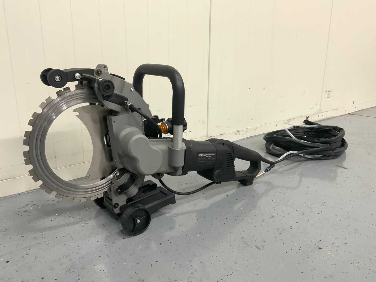 AC8300 - Betontechnik: das Bild 1 AC8300 - Betontechnik: das Bild 1