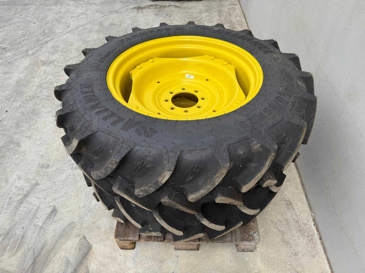 Alliance Farmpro 2 - Felgen und Reifen für Traktor: das Bild 5 Alliance Farmpro 2 - Felgen und Reifen für Traktor: das Bild 5