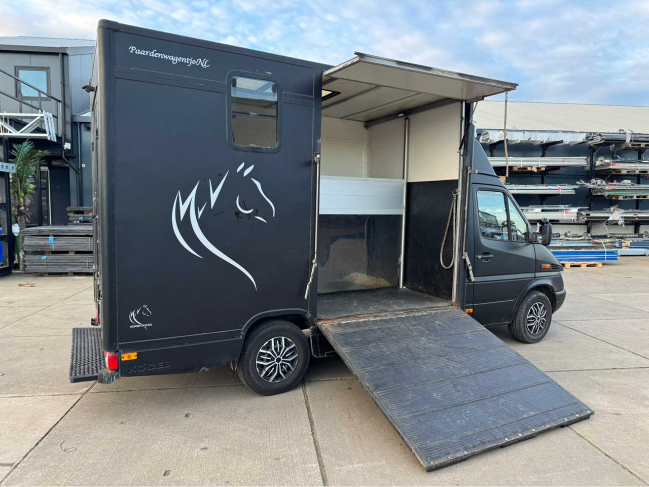 2002 MERCEDES-BENZ SPRINTER 903,6 P HORSE TRUCK - Anhänger: das Bild 2 2002 MERCEDES-BENZ SPRINTER 903,6 P HORSE TRUCK - Anhänger: das Bild 2