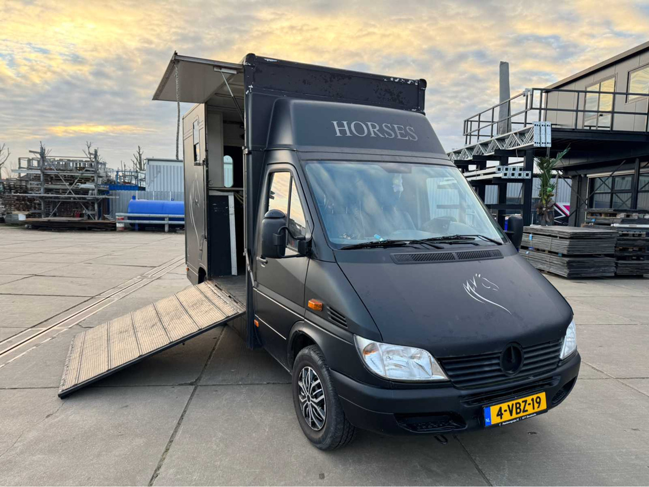 2002 MERCEDES-BENZ SPRINTER 903,6 P HORSE TRUCK - Anhänger: das Bild 4 2002 MERCEDES-BENZ SPRINTER 903,6 P HORSE TRUCK - Anhänger: das Bild 4