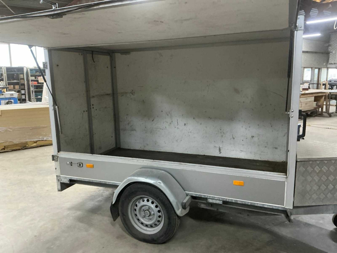 HAPERT TRAILER - Anhänger: das Bild 2 HAPERT TRAILER - Anhänger: das Bild 2