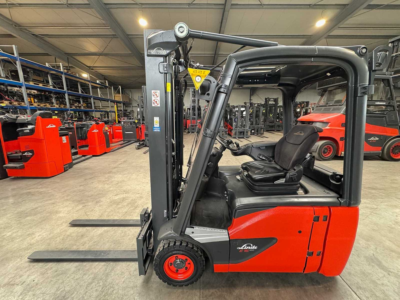 BATTERY 2021 SERVICE + UVV 07/26 LINDE E16 EVO 1,600KG DUPLEX FREE LIFT ELECTRIC FORKLIFT - Gabelstapler: das Bild 1 BATTERY 2021 SERVICE + UVV 07/26 LINDE E16 EVO 1,600KG DUPLEX FREE LIFT ELECTRIC FORKLIFT - Gabelstapler: das Bild 1