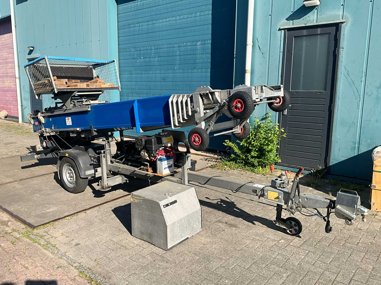 Böcker 24K/0-7 - Arbeitsbühne: das Bild 2 Böcker 24K/0-7 - Arbeitsbühne: das Bild 2