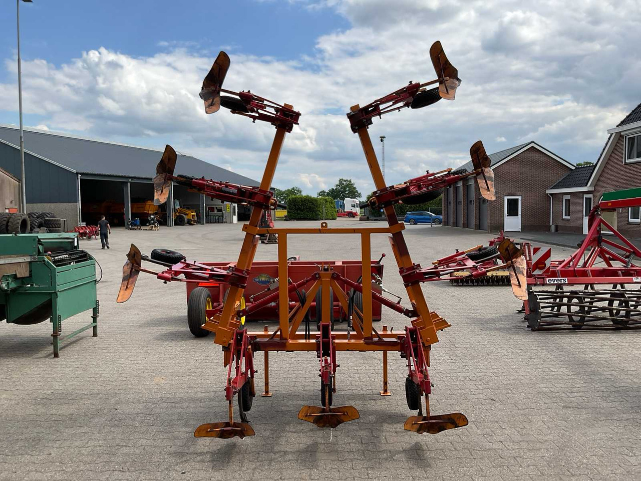 Boels 9R Maïs - Technik für Bodenbearbeitung: das Bild 3 Boels 9R Maïs - Technik für Bodenbearbeitung: das Bild 3