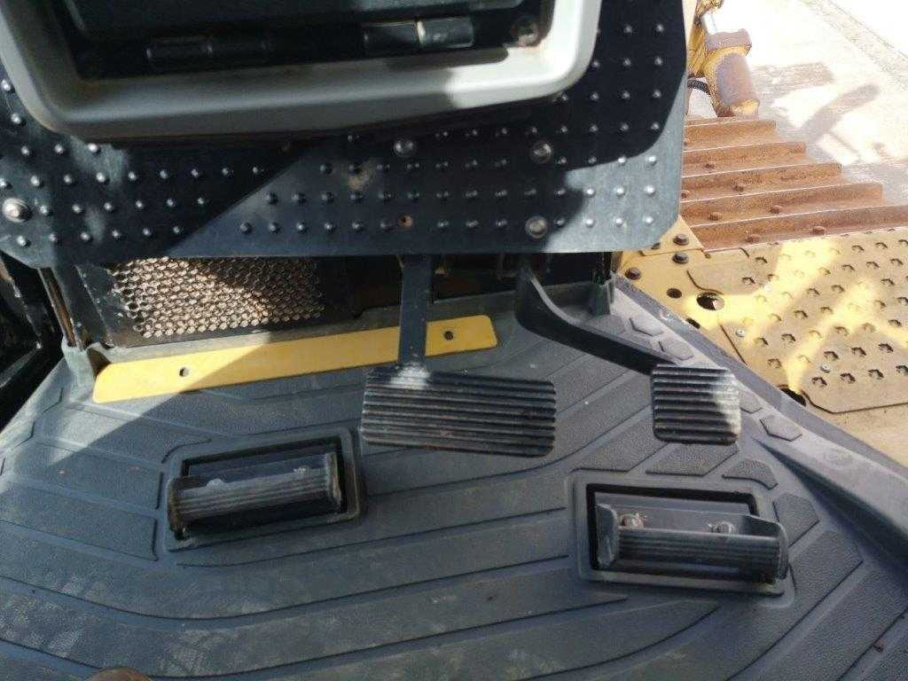 Bulldozer CATERPILLAR - 2015 - D6T LGP - BULLDOZER: das Bild 50 Bulldozer CATERPILLAR - 2015 - D6T LGP - BULLDOZER: das Bild 50