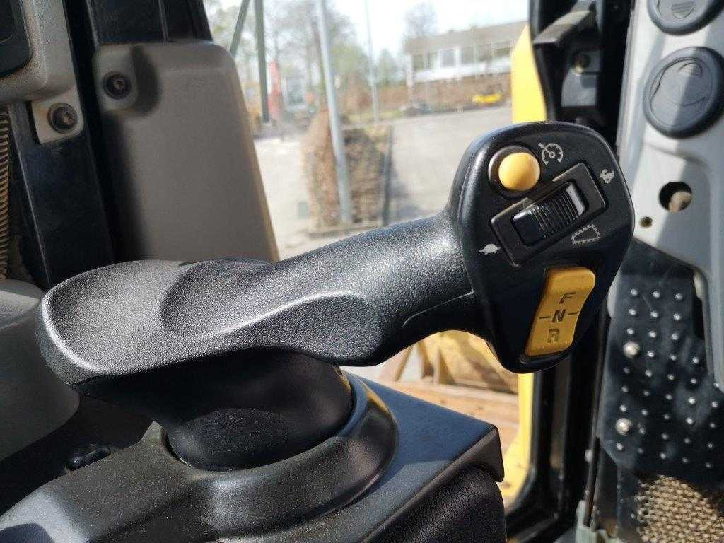 Bulldozer CATERPILLAR - 2015 - D6T LGP - BULLDOZER: das Bild 46 Bulldozer CATERPILLAR - 2015 - D6T LGP - BULLDOZER: das Bild 46