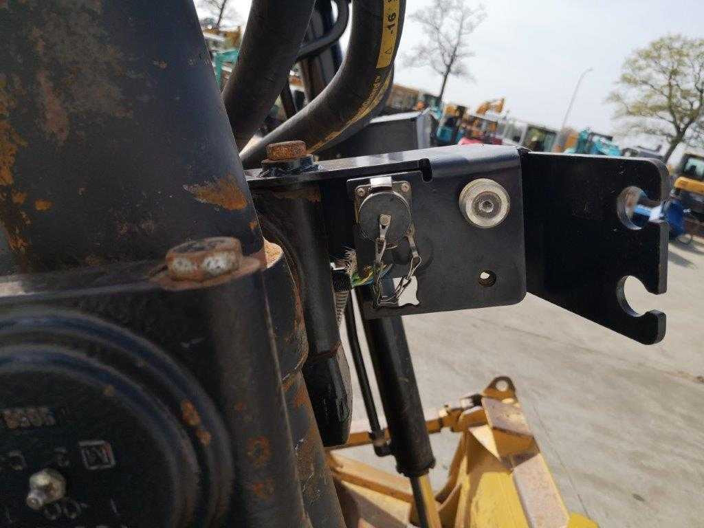 Bulldozer CATERPILLAR - 2015 - D6T LGP - BULLDOZER: das Bild 35 Bulldozer CATERPILLAR - 2015 - D6T LGP - BULLDOZER: das Bild 35