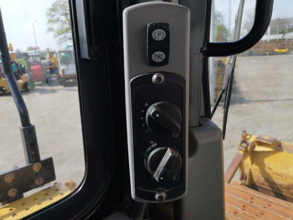 Bulldozer CATERPILLAR - 2015 - D6T LGP - BULLDOZER: das Bild 45 Bulldozer CATERPILLAR - 2015 - D6T LGP - BULLDOZER: das Bild 45