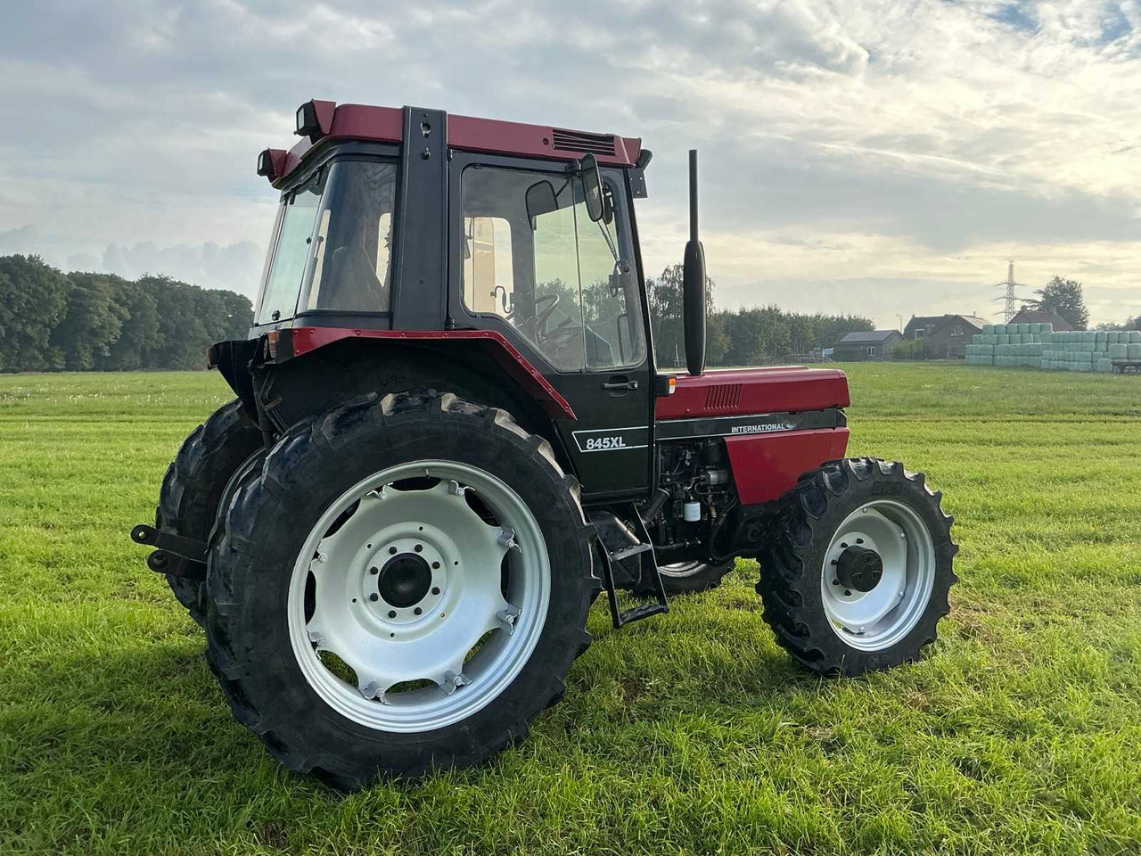 Case IH 845XL - Traktor: das Bild 5 Case IH 845XL - Traktor: das Bild 5