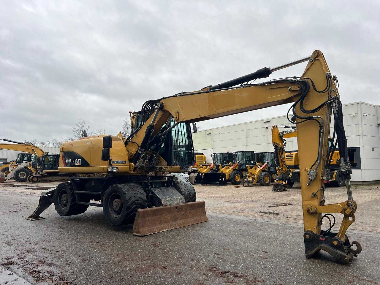 Caterpillar M316D - Mobilbagger: das Bild 3 Caterpillar M316D - Mobilbagger: das Bild 3