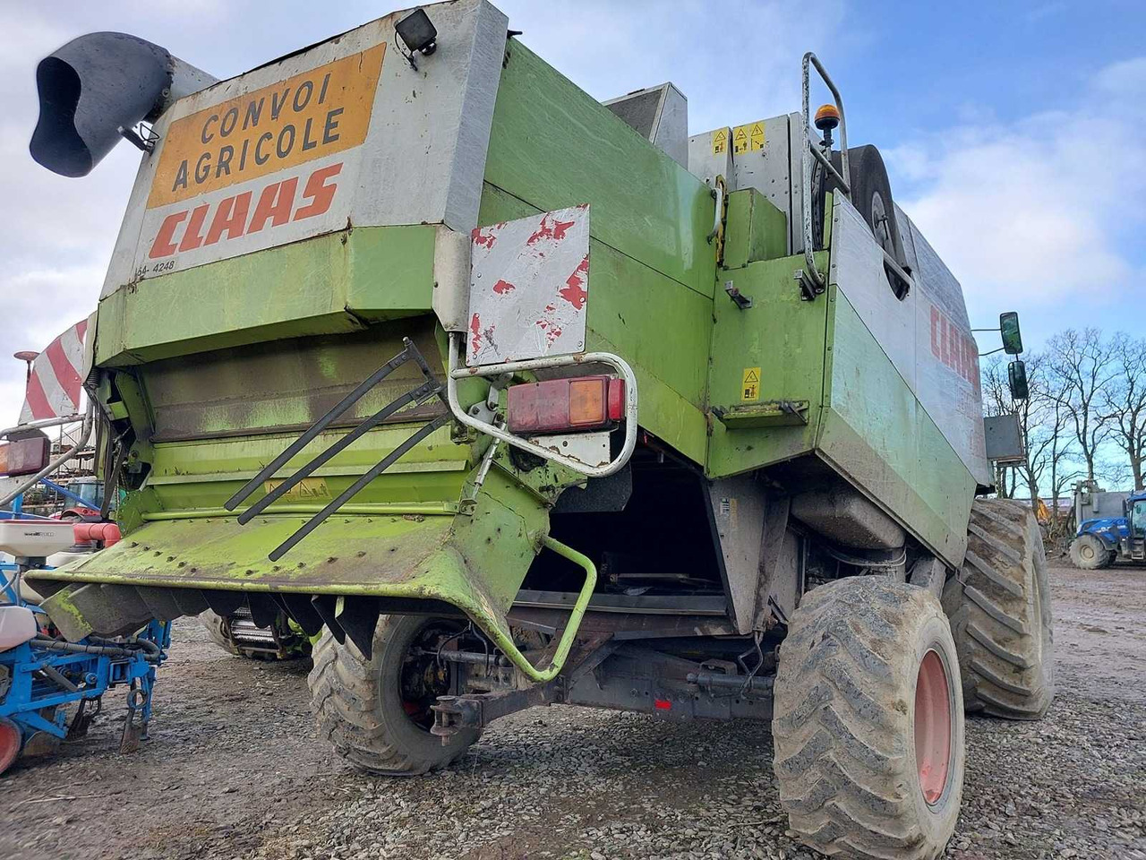 Claas Lexion 460 - Mähdrescher: das Bild 5 Claas Lexion 460 - Mähdrescher: das Bild 5