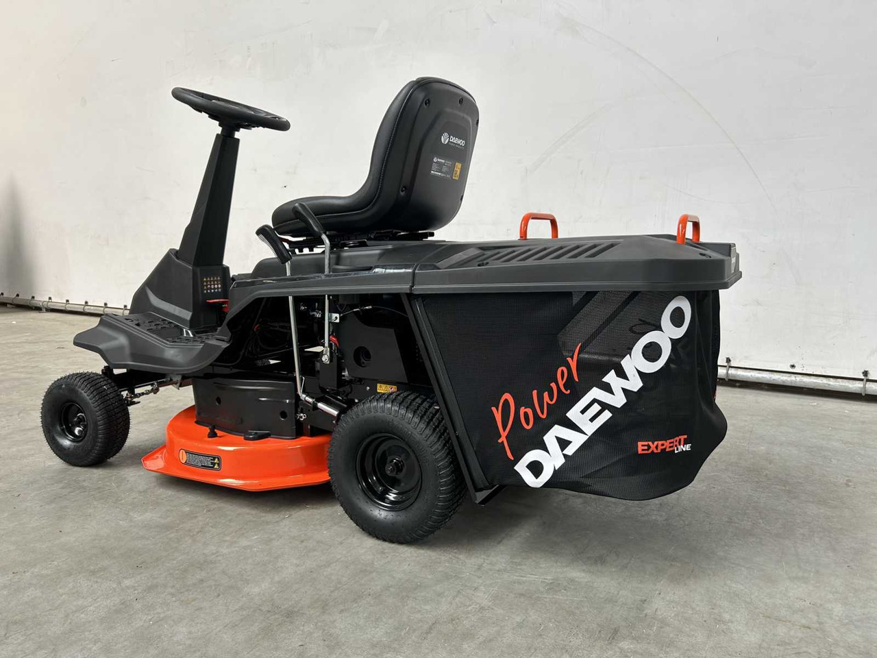 Daewoo DAXRM224 - Rasenmäher: das Bild 4 Daewoo DAXRM224 - Rasenmäher: das Bild 4