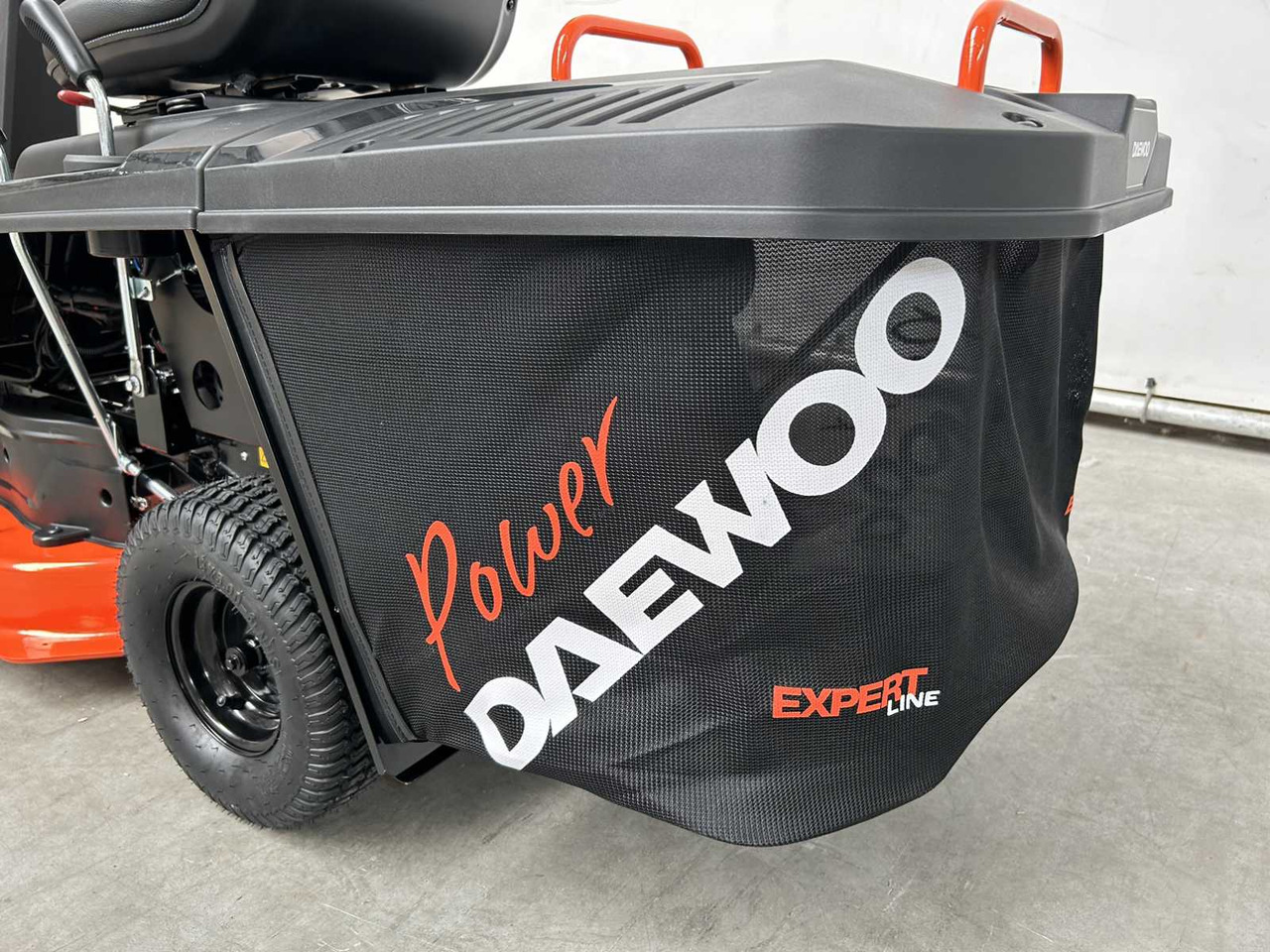 Daewoo DAXRM224 - Rasenmäher: das Bild 5 Daewoo DAXRM224 - Rasenmäher: das Bild 5