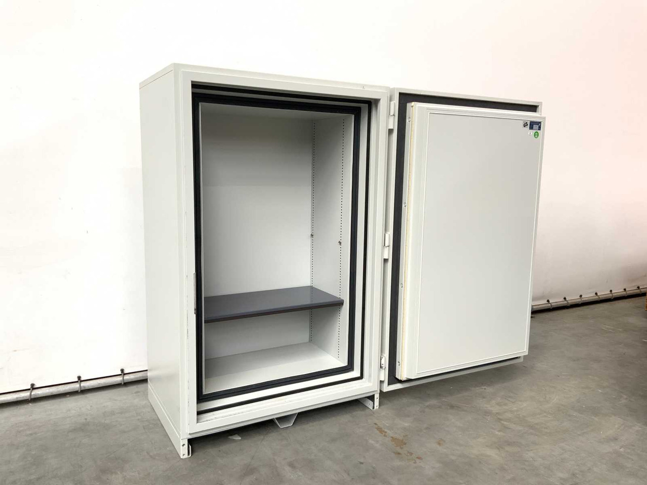 Datasafe Lampertz S15 - Baugeräte: das Bild 2 Datasafe Lampertz S15 - Baugeräte: das Bild 2