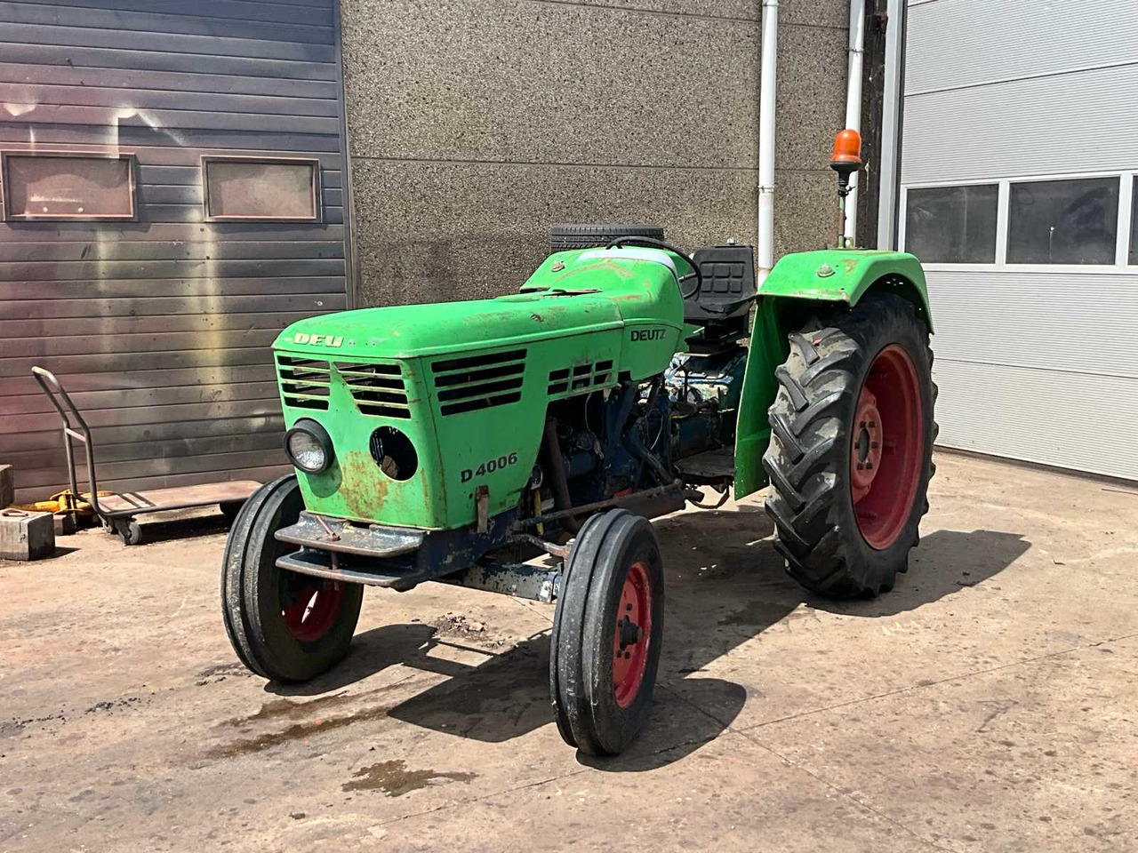 Deutz D4006 - Traktor: das Bild 1 Deutz D4006 - Traktor: das Bild 1