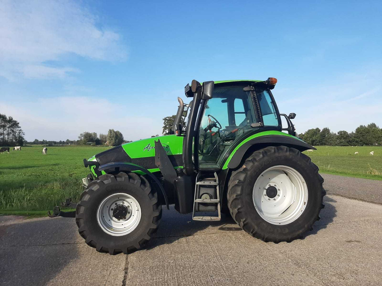 Deutz-Fahr Agrotron 108 - Traktor: das Bild 1 Deutz-Fahr Agrotron 108 - Traktor: das Bild 1