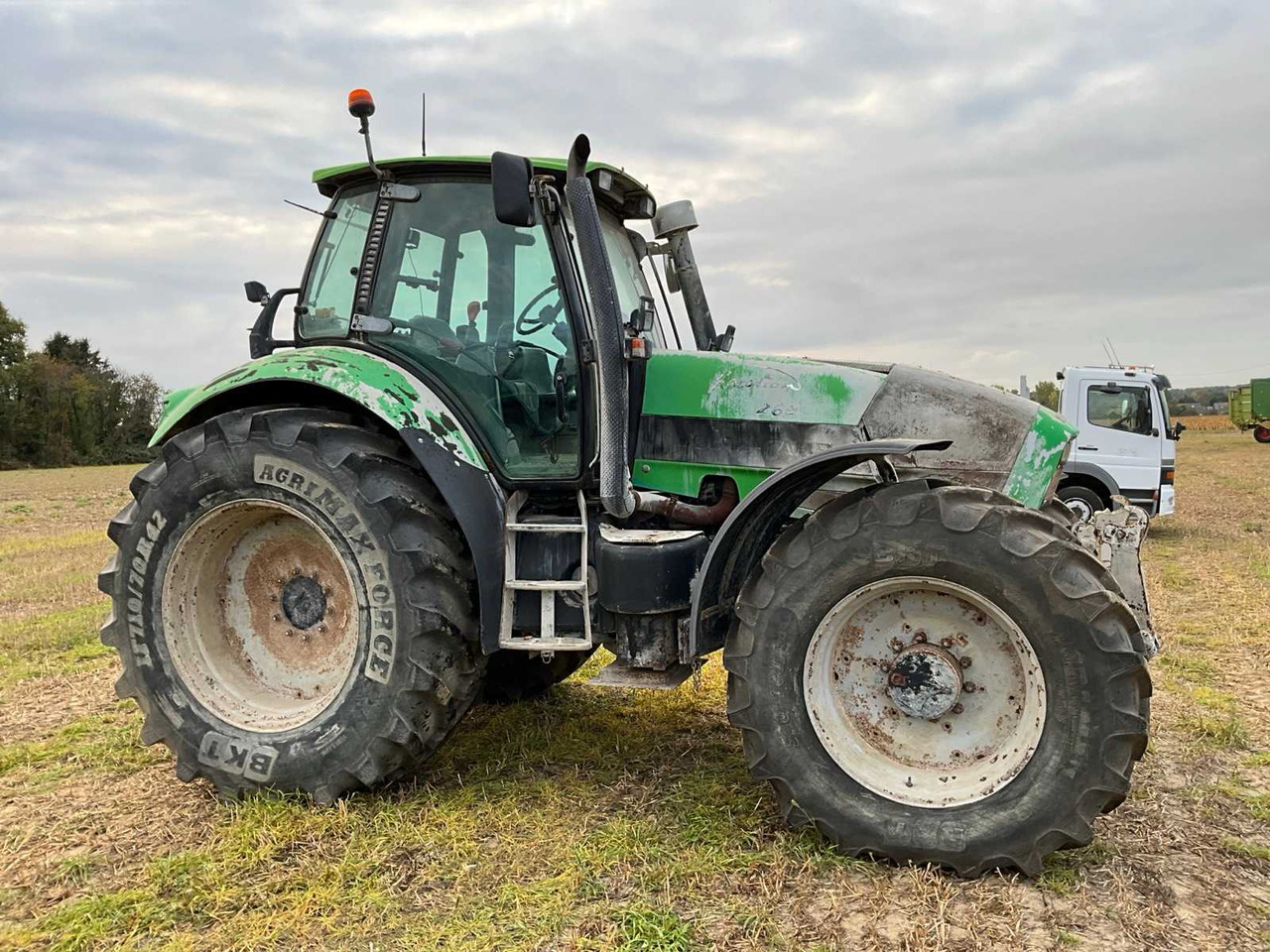 Deutz-Fahr Agrotron 265 - Traktor: das Bild 4 Deutz-Fahr Agrotron 265 - Traktor: das Bild 4