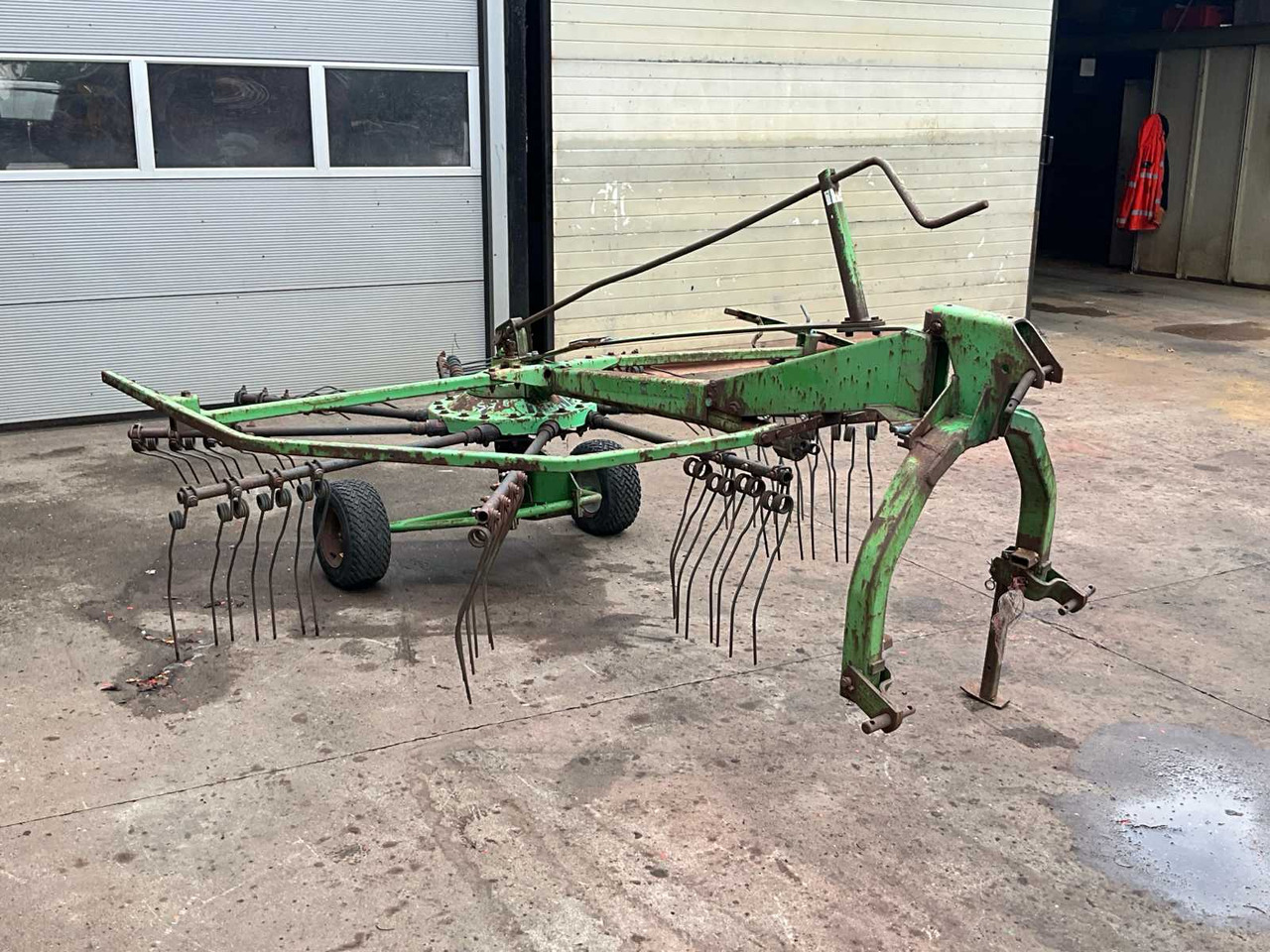 Deutz-Fahr - Grünlandtechnik: das Bild 4 Deutz-Fahr - Grünlandtechnik: das Bild 4