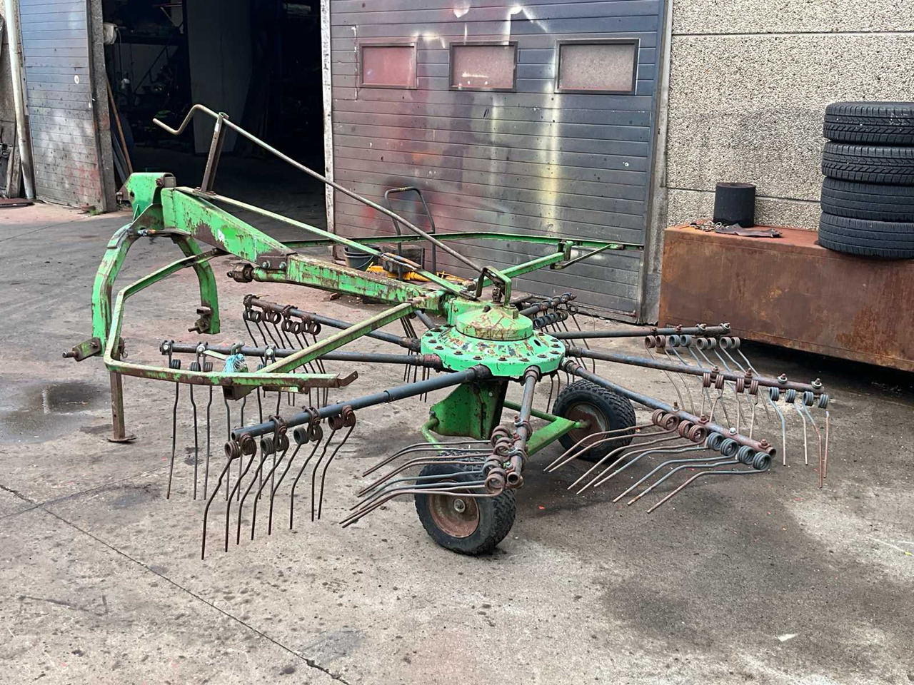 Deutz-Fahr - Grünlandtechnik: das Bild 3 Deutz-Fahr - Grünlandtechnik: das Bild 3
