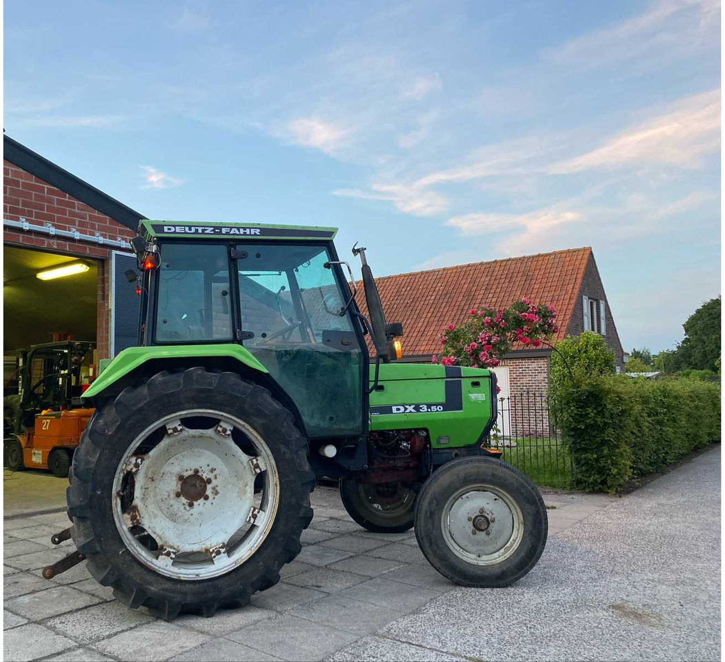 Deutz-Fahr DX3.50 - Traktor: das Bild 3 Deutz-Fahr DX3.50 - Traktor: das Bild 3