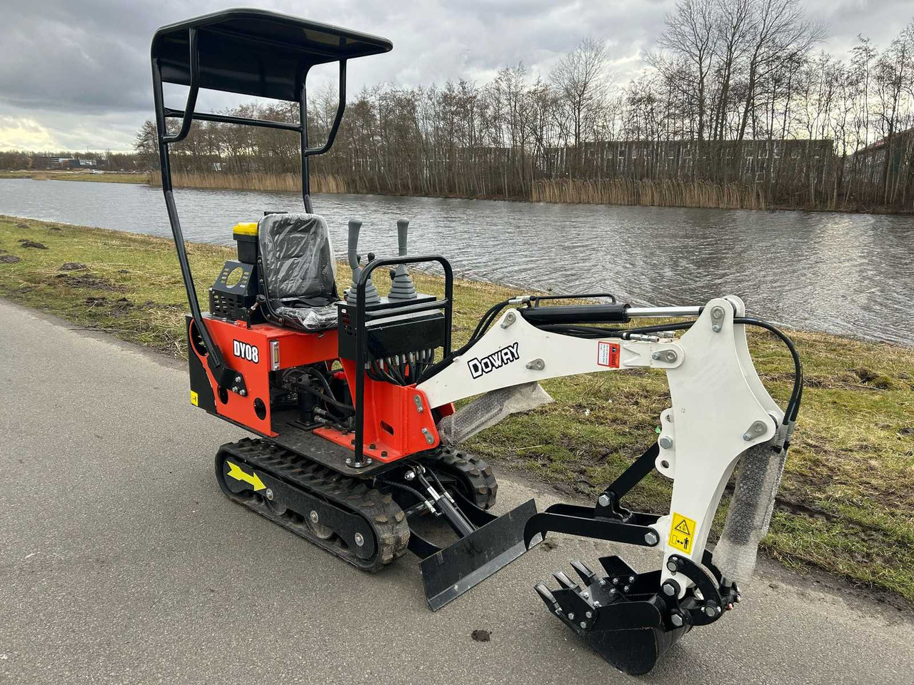 Doway DY08 - Minibagger: das Bild 4 Doway DY08 - Minibagger: das Bild 4