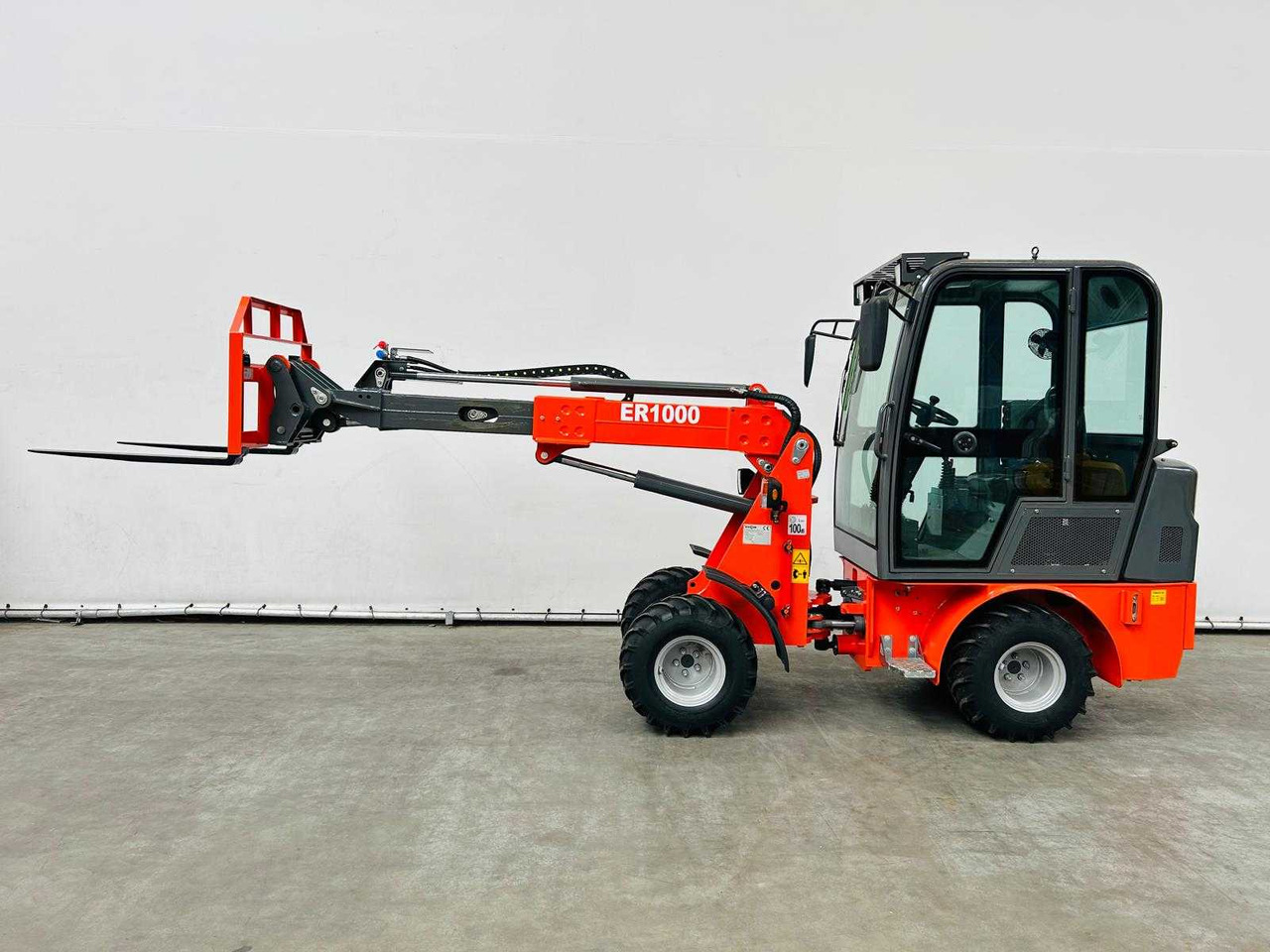 EVERUN - 2025 - ER1000 - TELESCOPIC ARTICULATED WHEEL LOADER KUBOTA EURO5 - Radlader: das Bild 4 EVERUN - 2025 - ER1000 - TELESCOPIC ARTICULATED WHEEL LOADER KUBOTA EURO5 - Radlader: das Bild 4