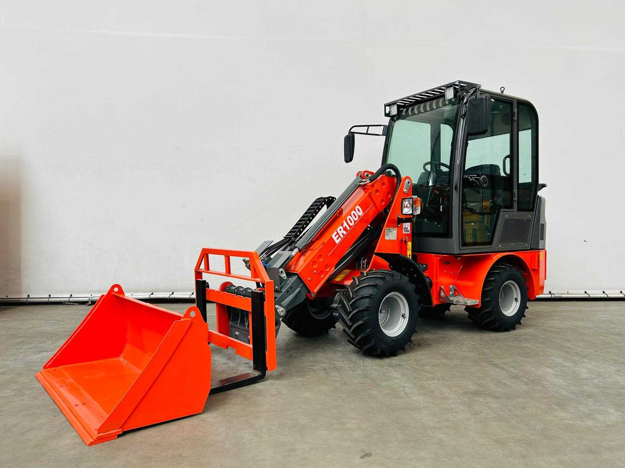 EVERUN - 2025 - ER1000 - TELESCOPIC ARTICULATED WHEEL LOADER KUBOTA EURO5 - Radlader: das Bild 1 EVERUN - 2025 - ER1000 - TELESCOPIC ARTICULATED WHEEL LOADER KUBOTA EURO5 - Radlader: das Bild 1