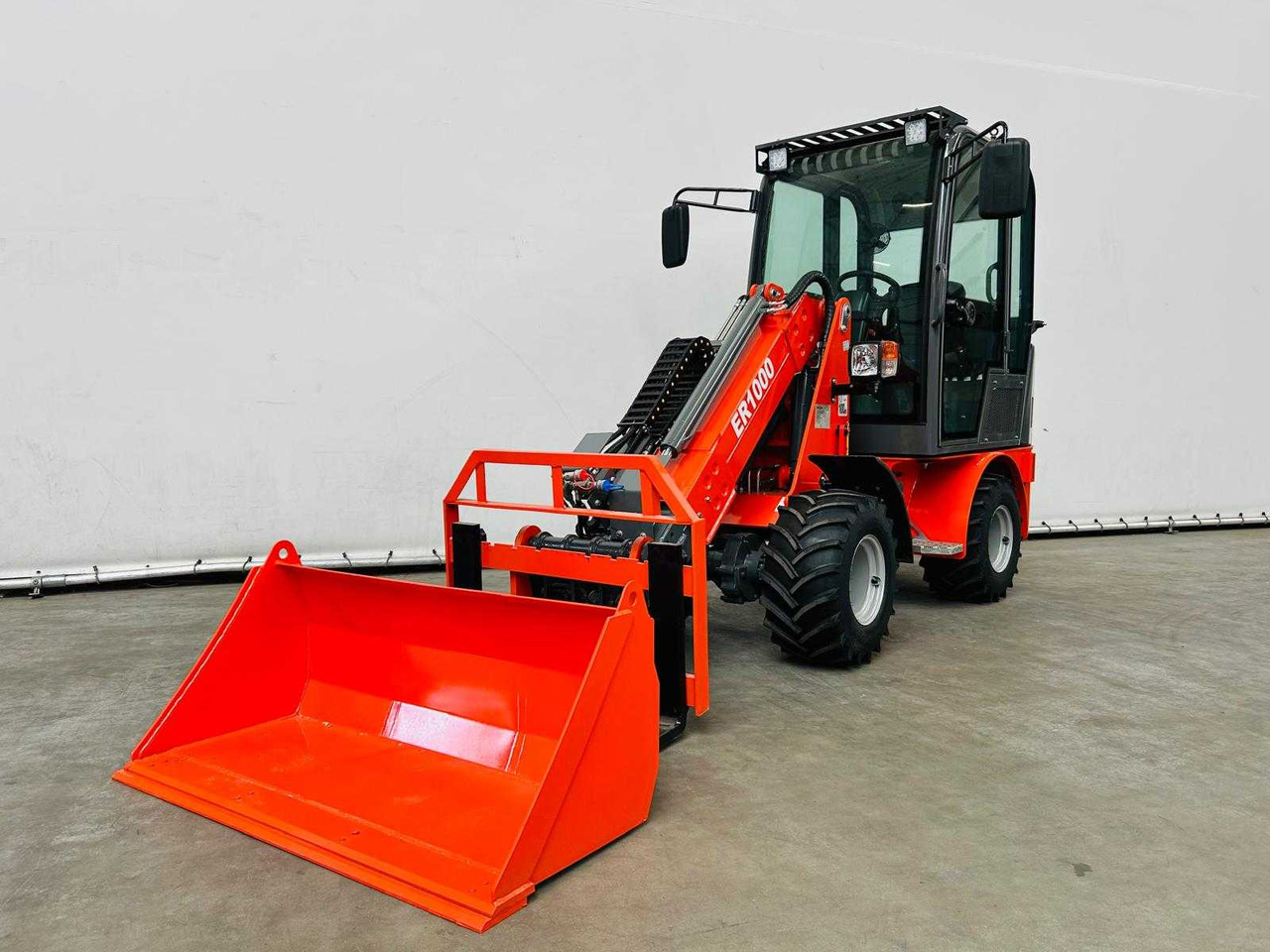 EVERUN - 2025 - ER1000 - TELESCOPIC ARTICULATED WHEEL LOADER KUBOTA EURO5 - Radlader: das Bild 2 EVERUN - 2025 - ER1000 - TELESCOPIC ARTICULATED WHEEL LOADER KUBOTA EURO5 - Radlader: das Bild 2