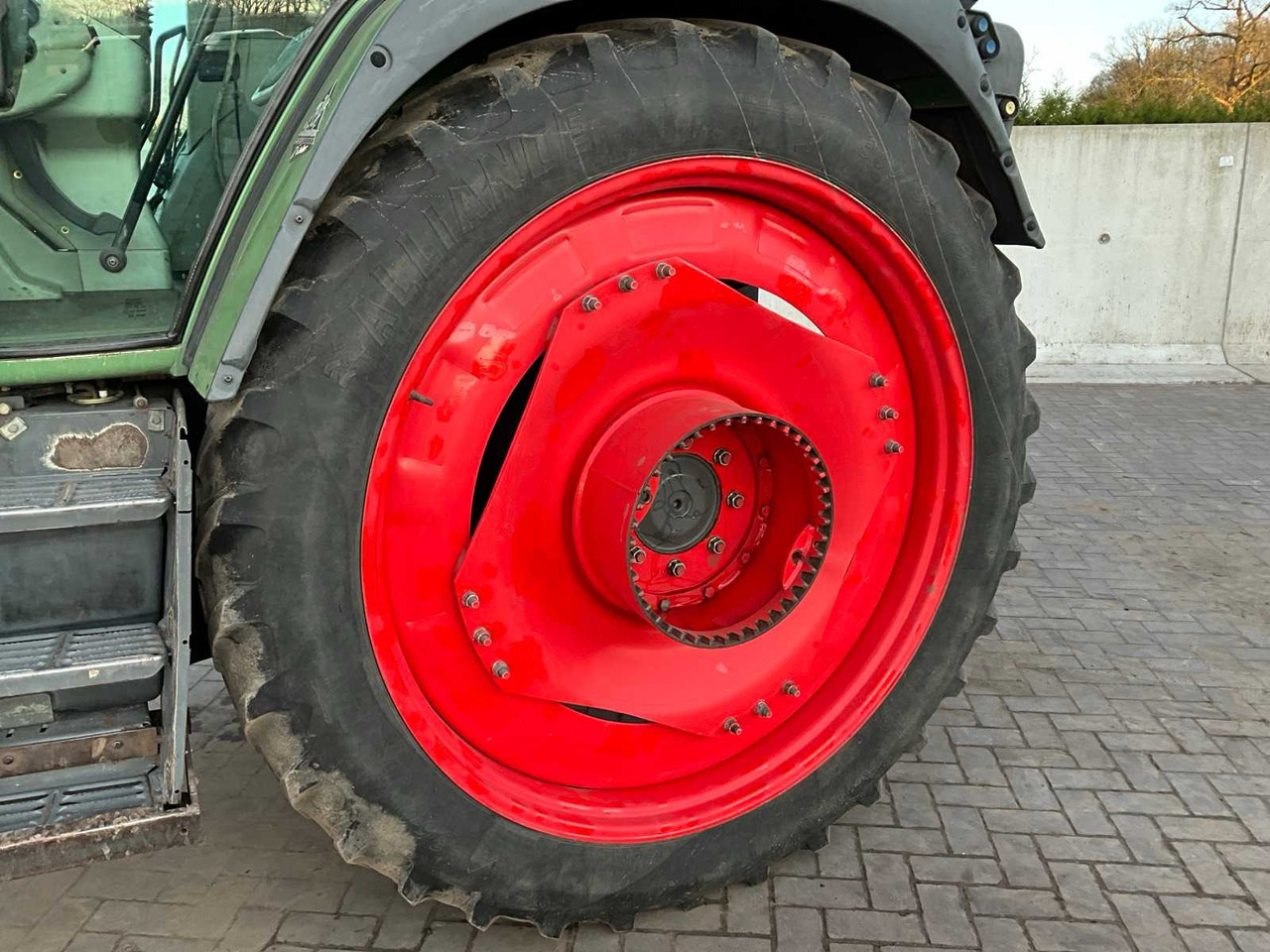 Traktor FENDT ALL-WHEEL DRIVE AGRICULTURAL TRACTOR (C): das Bild 10 Traktor FENDT ALL-WHEEL DRIVE AGRICULTURAL TRACTOR (C): das Bild 10
