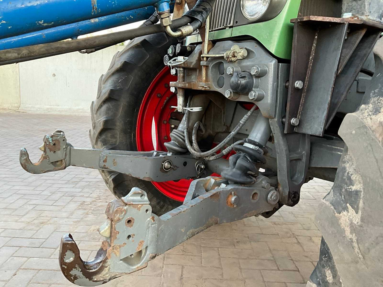 Traktor FENDT ALL-WHEEL DRIVE AGRICULTURAL TRACTOR (C): das Bild 11 Traktor FENDT ALL-WHEEL DRIVE AGRICULTURAL TRACTOR (C): das Bild 11
