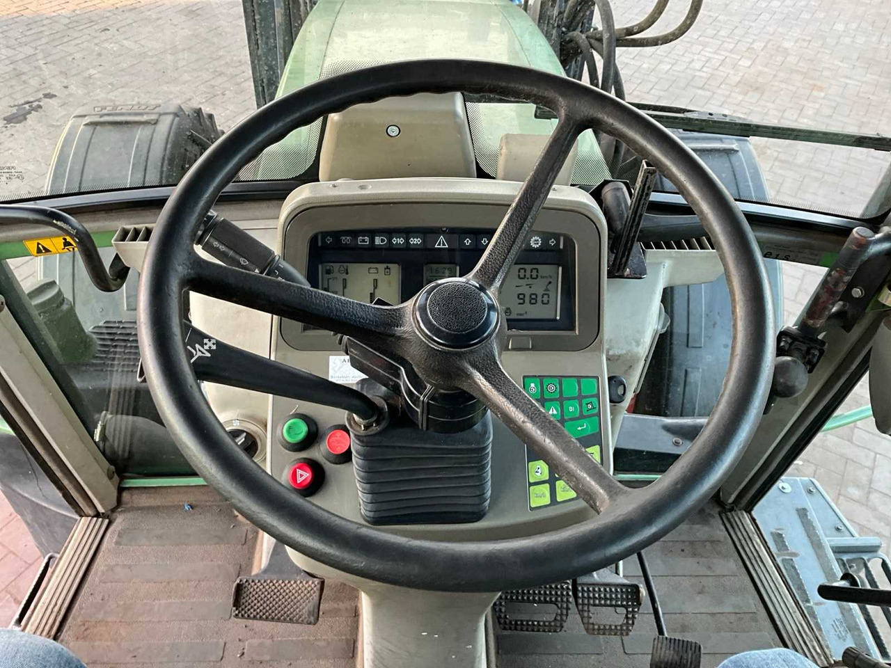 Traktor FENDT ALL-WHEEL DRIVE AGRICULTURAL TRACTOR (C): das Bild 20 Traktor FENDT ALL-WHEEL DRIVE AGRICULTURAL TRACTOR (C): das Bild 20