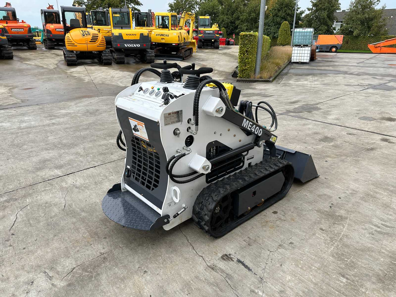 FF Industrial ME400 - Kompaktlader: das Bild 4 FF Industrial ME400 - Kompaktlader: das Bild 4