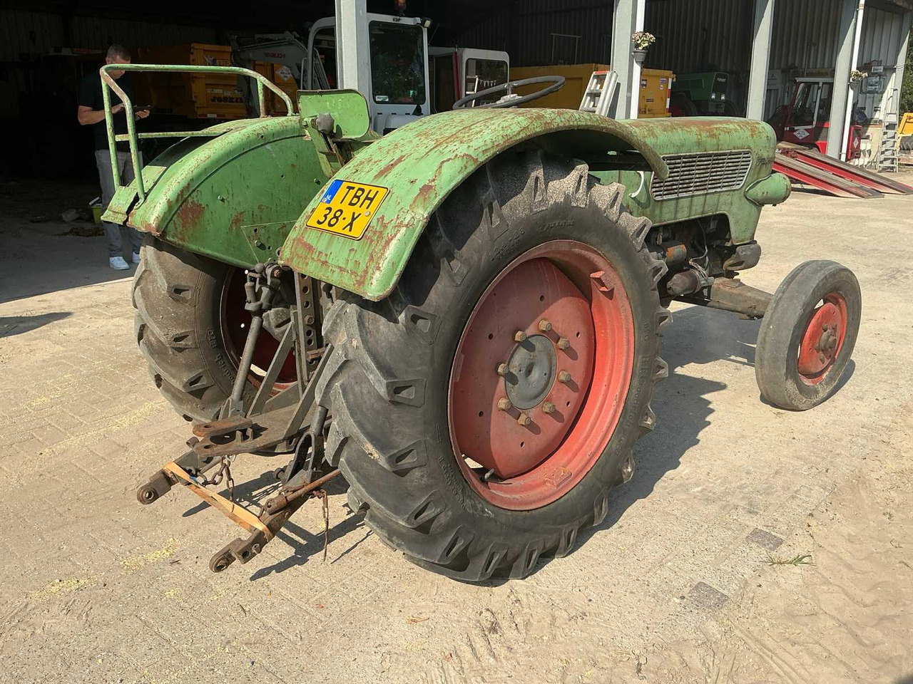 Fendt Farmer 2-FW139/3 - Traktor: das Bild 5 Fendt Farmer 2-FW139/3 - Traktor: das Bild 5