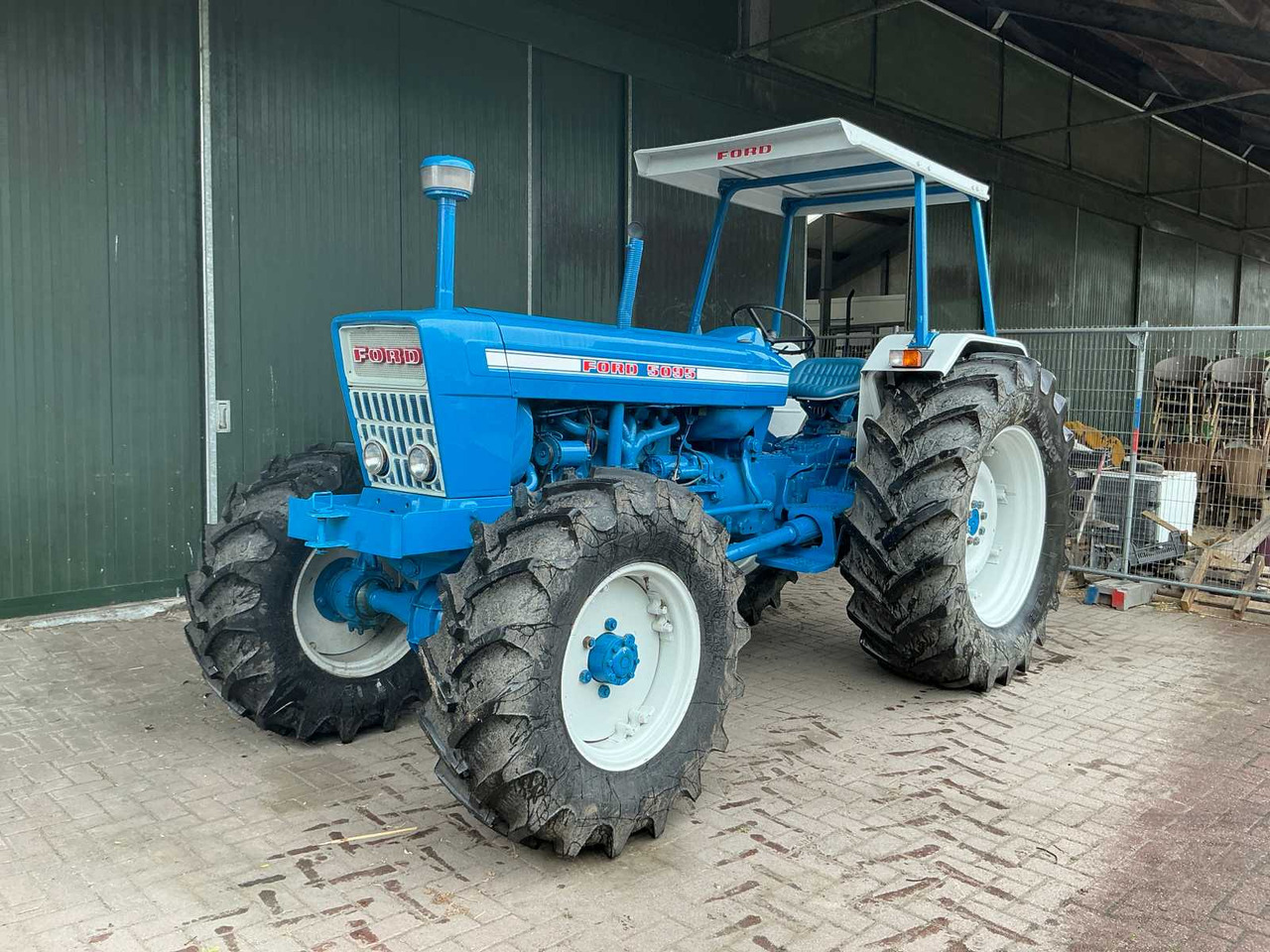Ford 5095 - Traktor: das Bild 1 Ford 5095 - Traktor: das Bild 1