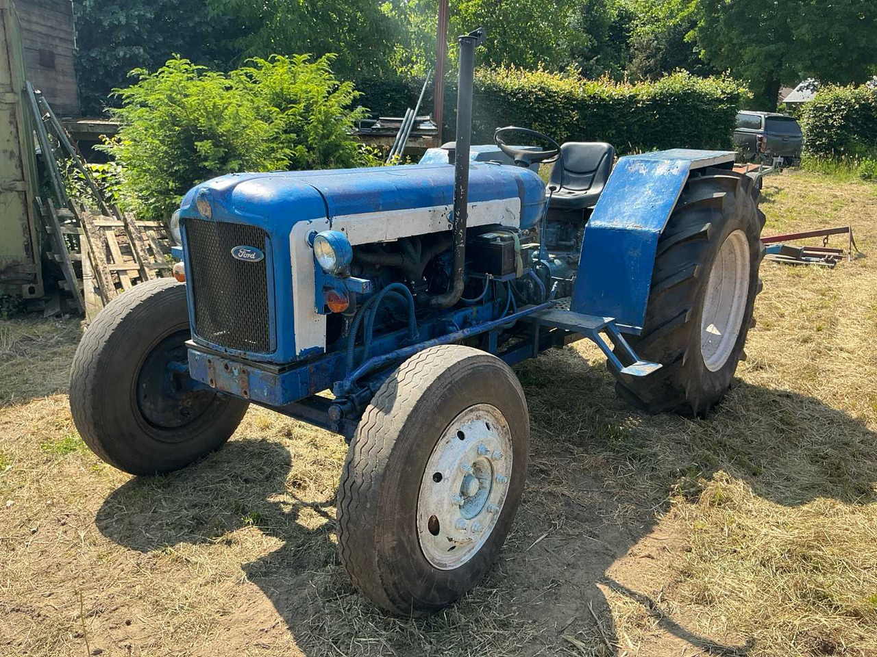 Ford Major - Traktor: das Bild 1 Ford Major - Traktor: das Bild 1