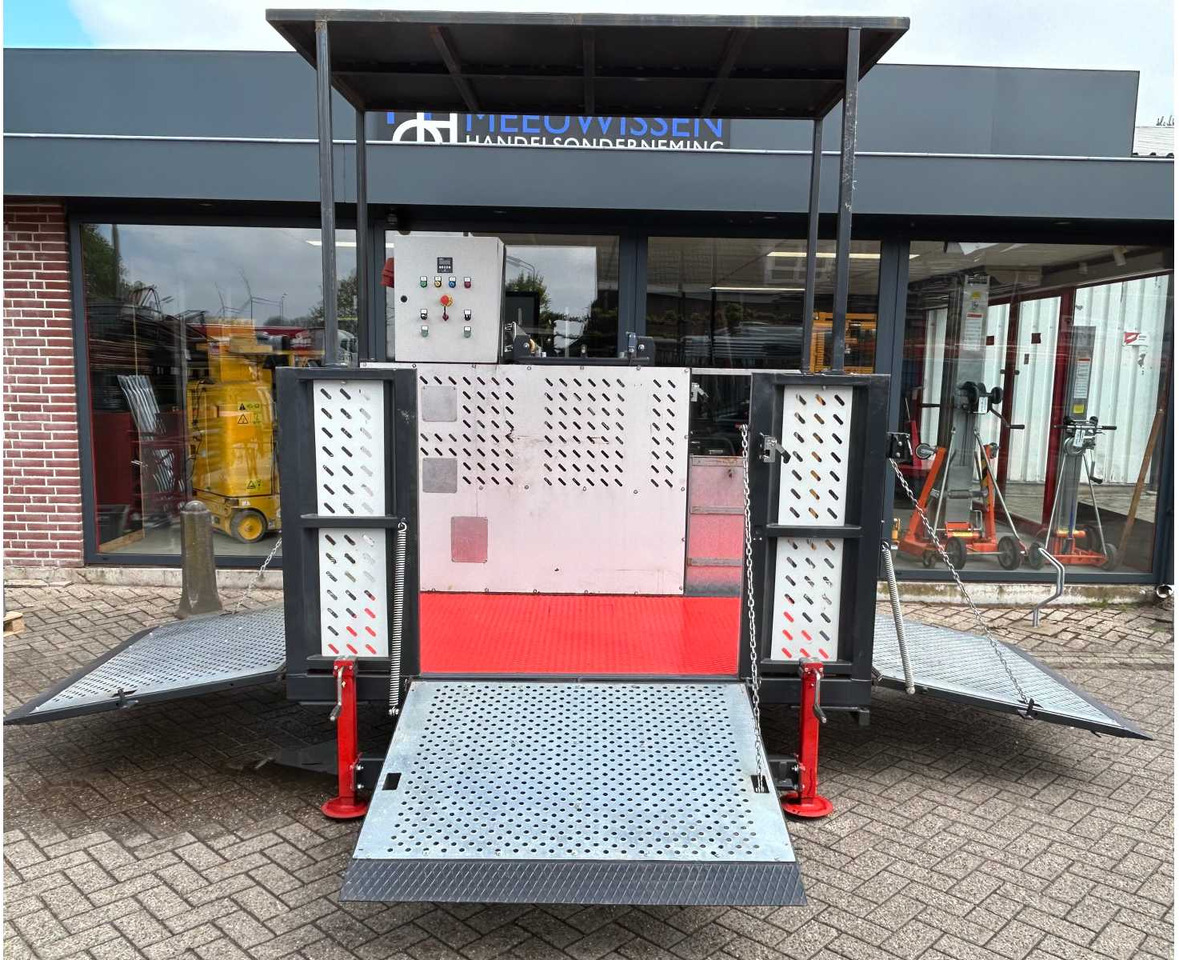 HP 1500T - Arbeitsbühne: das Bild 2 HP 1500T - Arbeitsbühne: das Bild 2