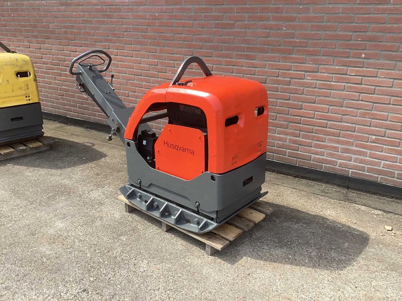 HUSQVARNA LG504 - Rüttelplatte: das Bild 4 HUSQVARNA LG504 - Rüttelplatte: das Bild 4