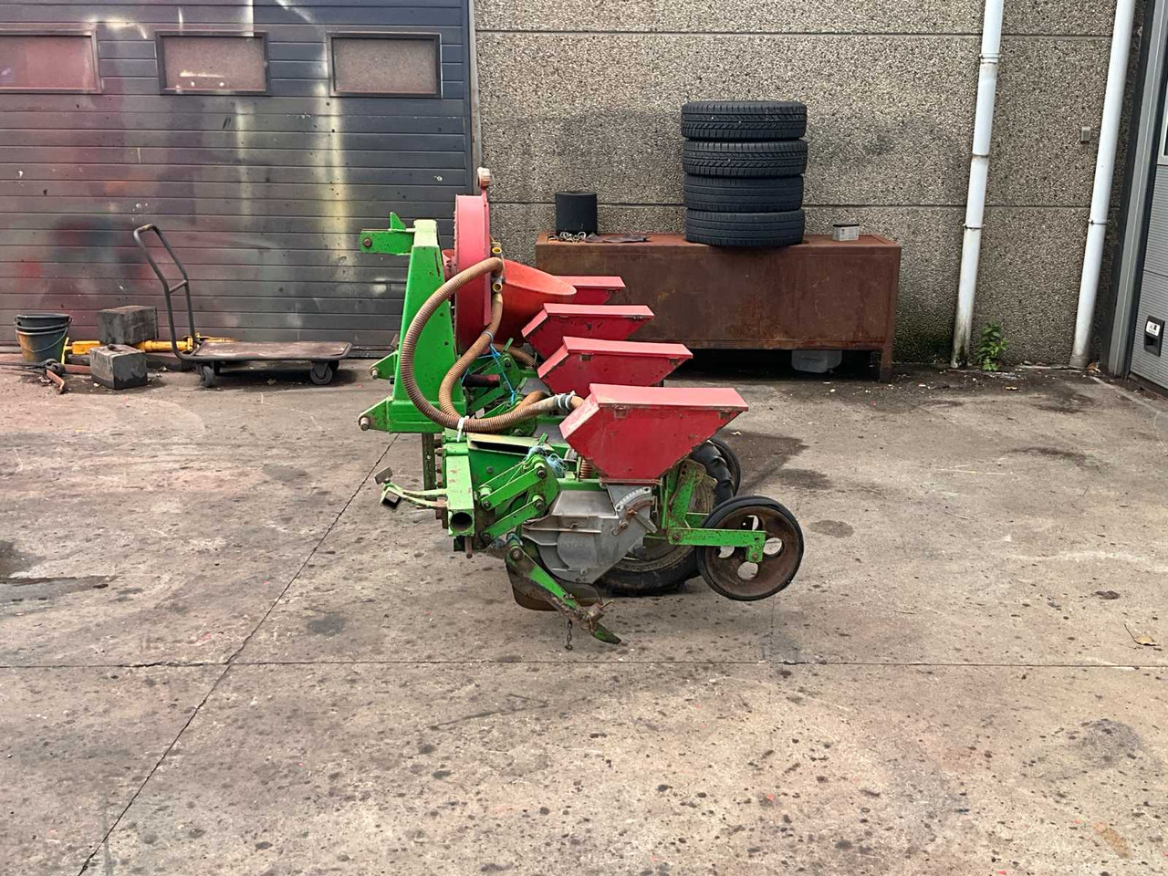 Hassia Corn Planting Machine - Sätechnik: das Bild 2 Hassia Corn Planting Machine - Sätechnik: das Bild 2