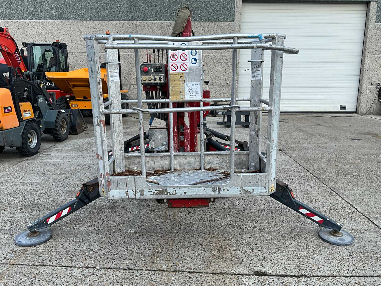 Hinowa Gold Lift 1470 - Arbeitsbühne: das Bild 2 Hinowa Gold Lift 1470 - Arbeitsbühne: das Bild 2