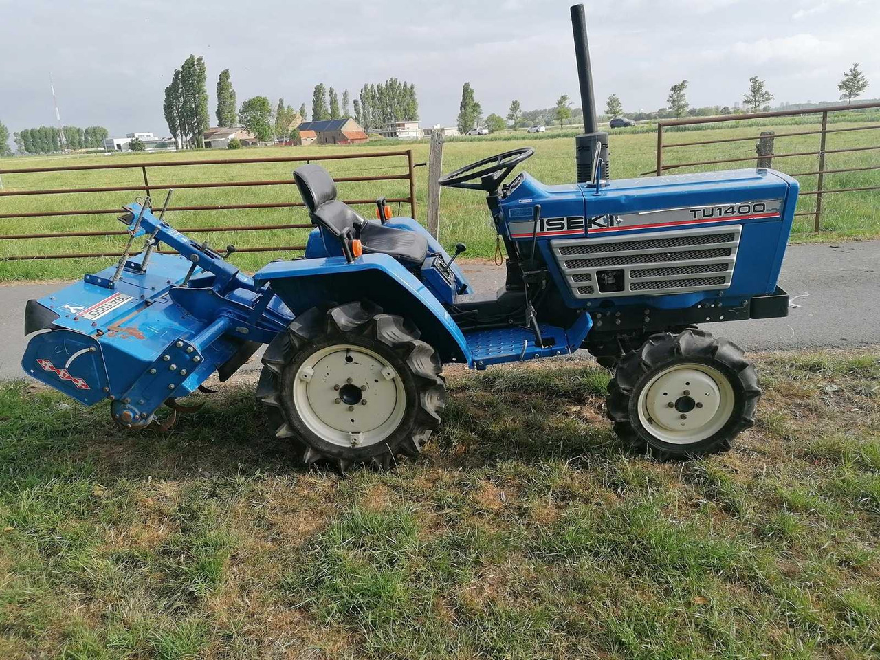 Iseki TU 1400 - Kleintraktor: das Bild 3 Iseki TU 1400 - Kleintraktor: das Bild 3