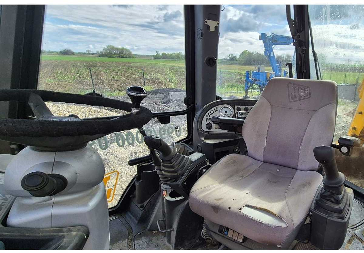 Baggerlader JCB 3CX-4T: das Bild 7