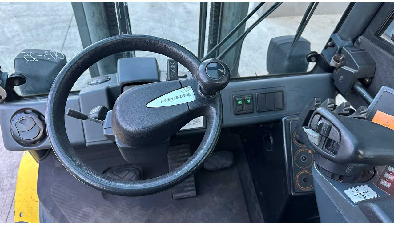 Gabelstapler JUNGHEINRICH - DFG 430S - FORKLIFT TRUCKS - 2008: das Bild 11 Gabelstapler JUNGHEINRICH - DFG 430S - FORKLIFT TRUCKS - 2008: das Bild 11