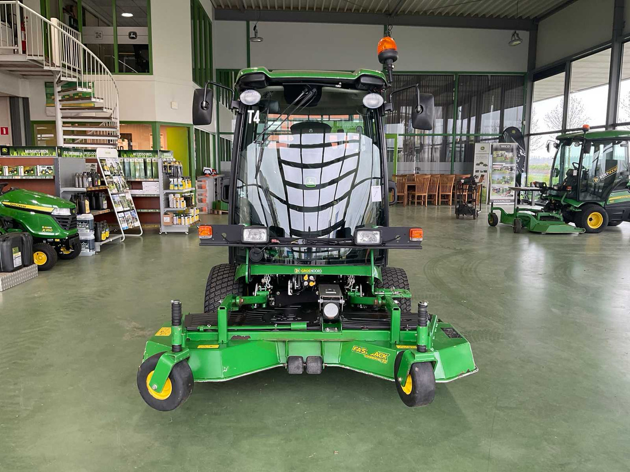 John Deere 1585 TerrainCut - Rasenmäher: das Bild 2 John Deere 1585 TerrainCut - Rasenmäher: das Bild 2
