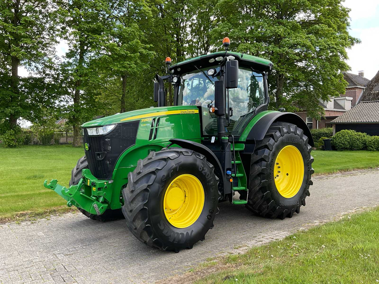 John Deere 7250R - Traktor: das Bild 1 John Deere 7250R - Traktor: das Bild 1