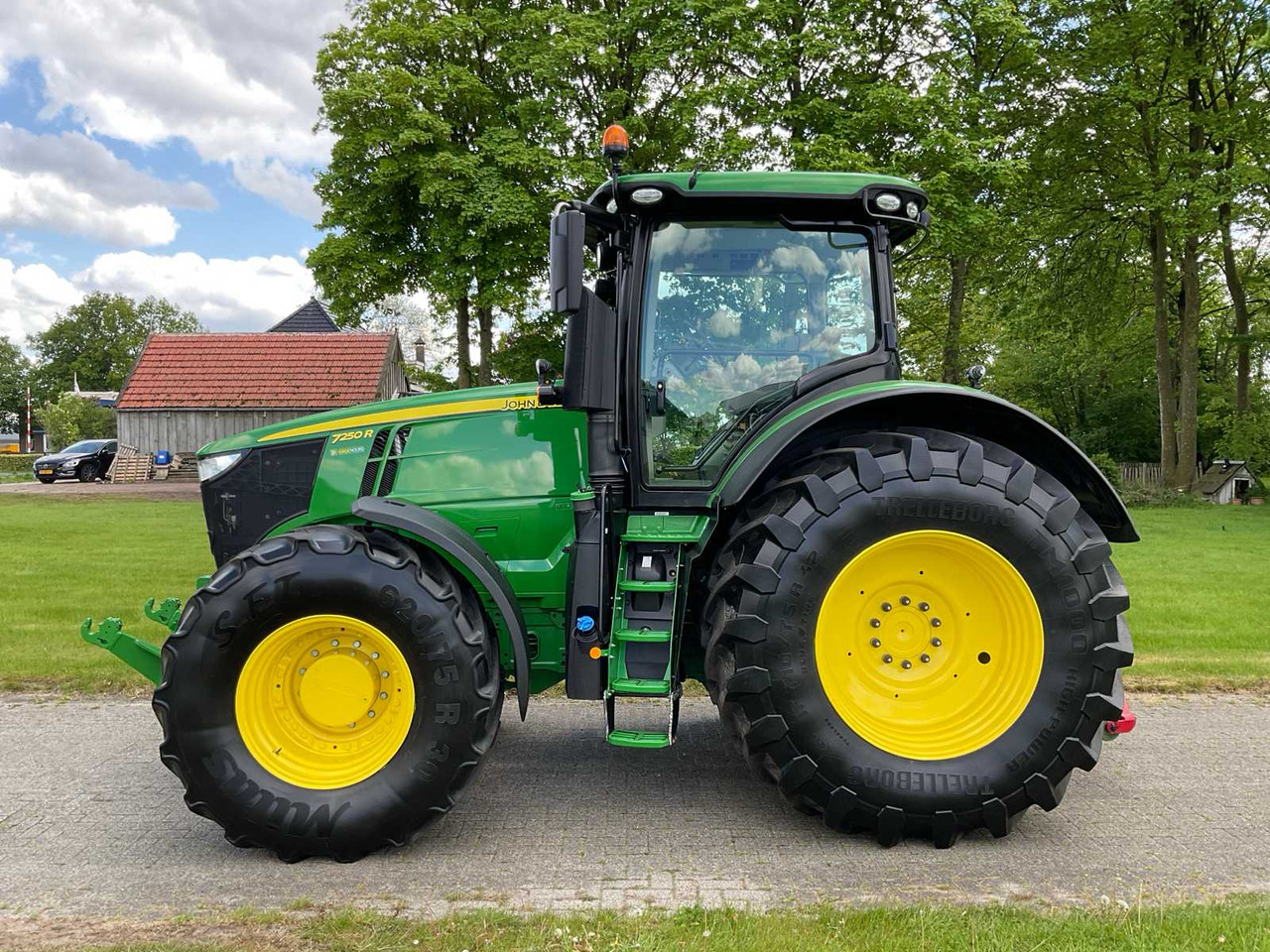 John Deere 7250R - Traktor: das Bild 2 John Deere 7250R - Traktor: das Bild 2