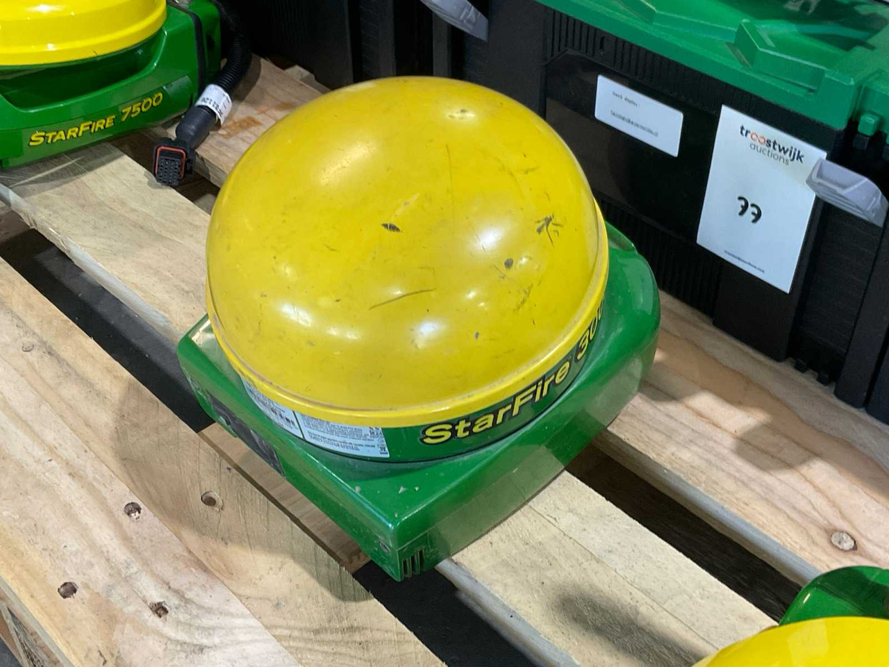 John Deere StarFire 3000 / G5 Universal - Frontlader für Traktor: das Bild 4 John Deere StarFire 3000 / G5 Universal - Frontlader für Traktor: das Bild 4