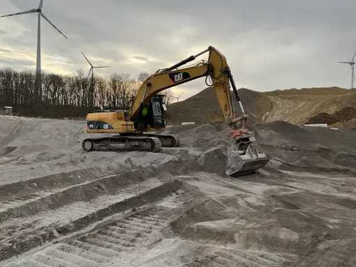 Komatsu 323D - Kettenbagger: das Bild 3 Komatsu 323D - Kettenbagger: das Bild 3