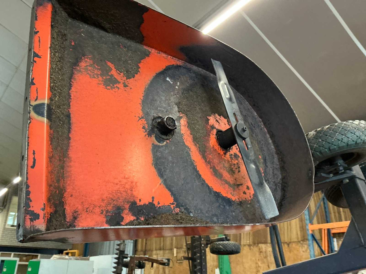 Kleintraktor Kubota B7000 4WD: das Bild 25