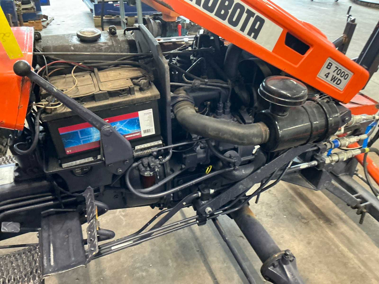 Kleintraktor Kubota B7000 4WD: das Bild 19